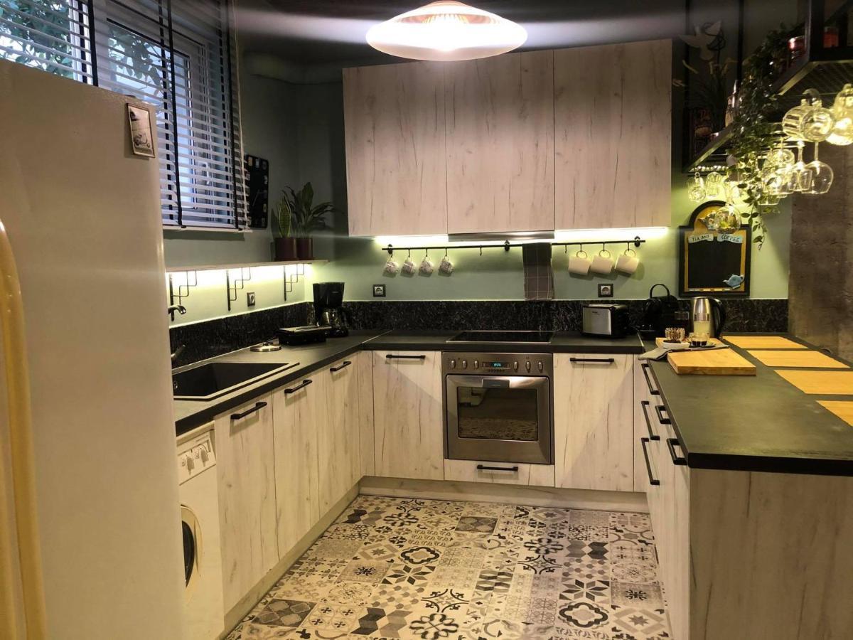 Amazing Semi-Basement Art Apartment Easy Walk To Nafplio Centre Ngoại thất bức ảnh