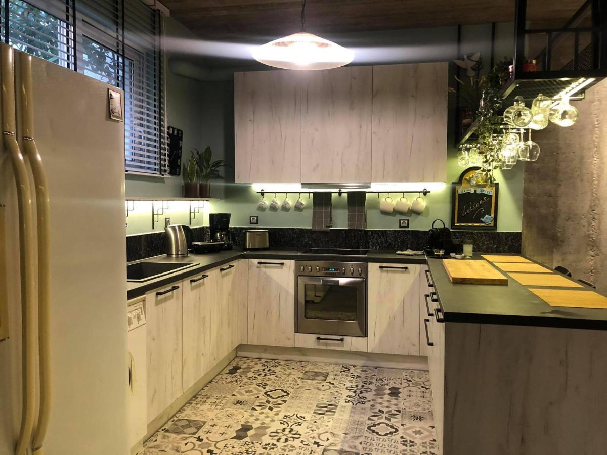 Amazing Semi-Basement Art Apartment Easy Walk To Nafplio Centre Ngoại thất bức ảnh