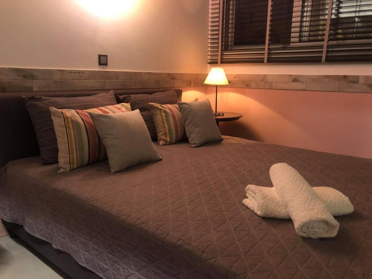 Amazing Semi-Basement Art Apartment Easy Walk To Nafplio Centre Ngoại thất bức ảnh